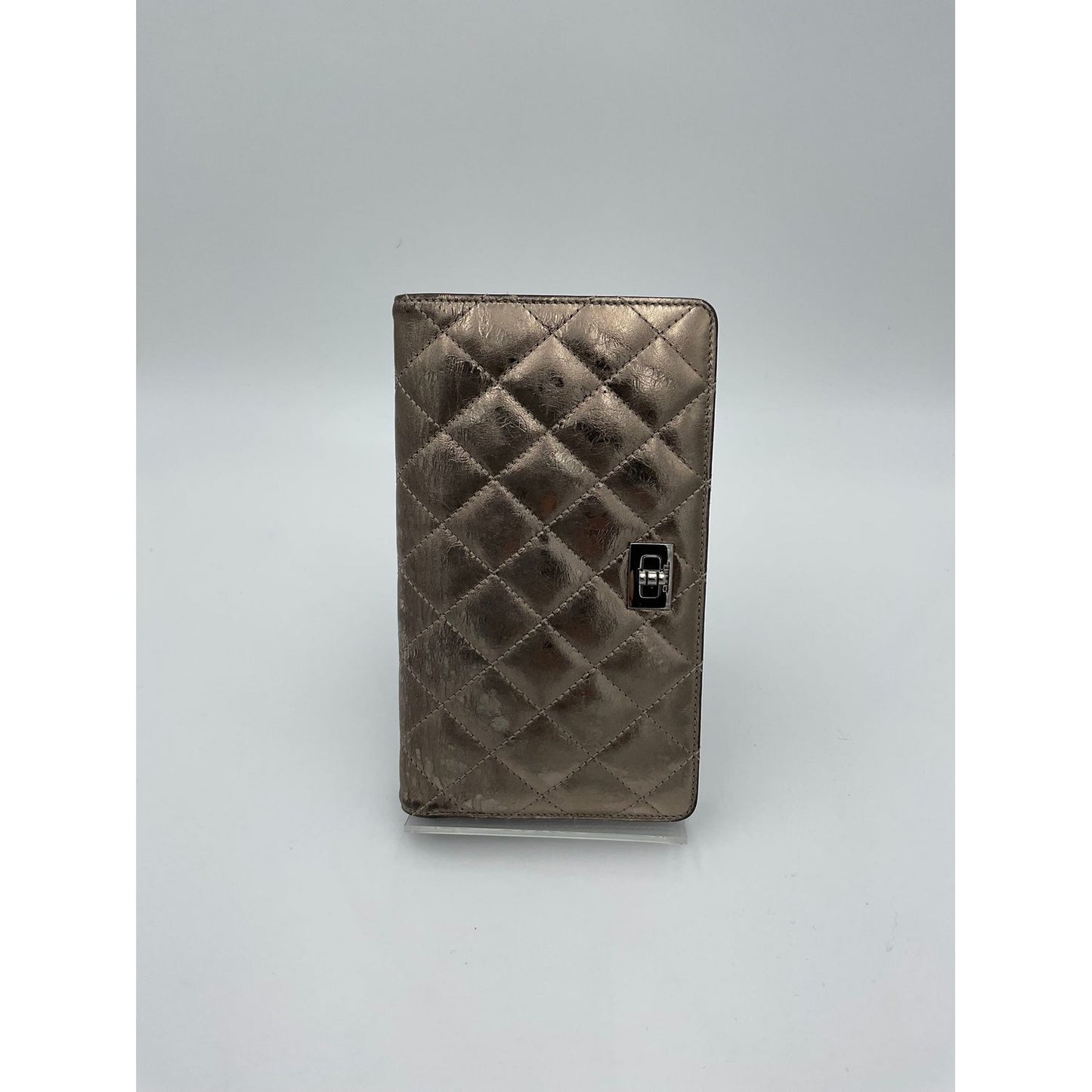 Chanel CHANEL Matèlassè Platinum Wallet