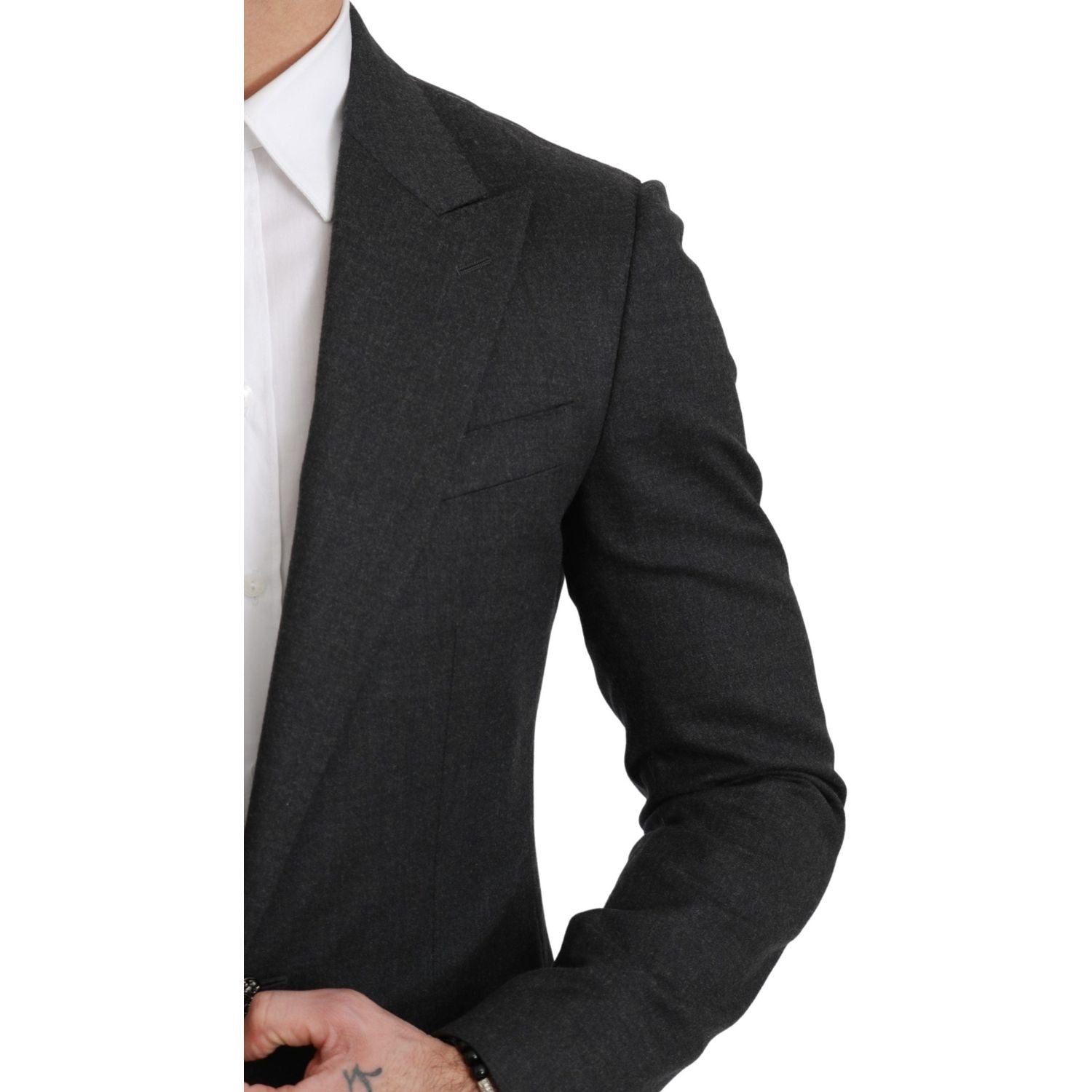 سترة رسمية أنيقة باللون الرمادي من دولتشي آند غابانا بقصّة Slim Fit