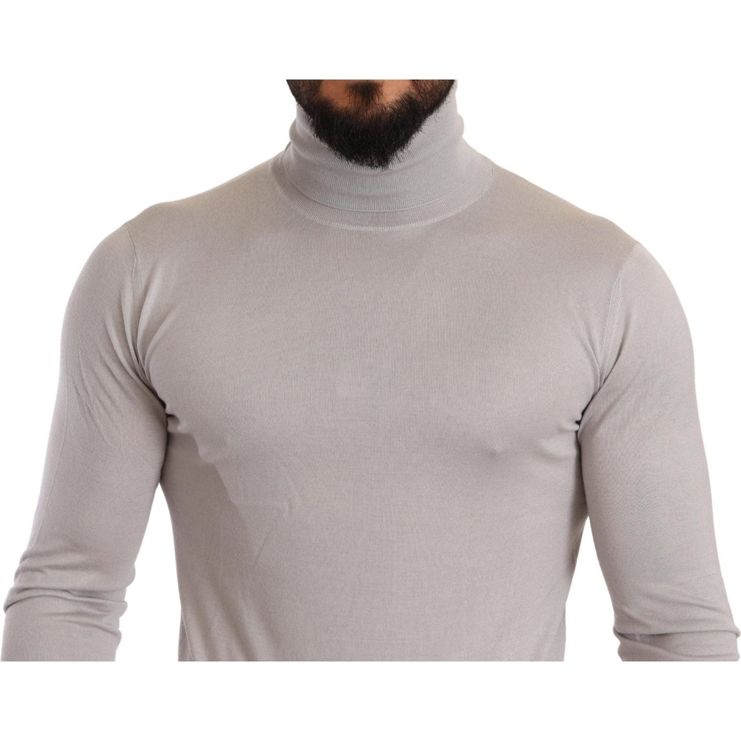 Elegant Cashmere-Silk Blend Turtleneck