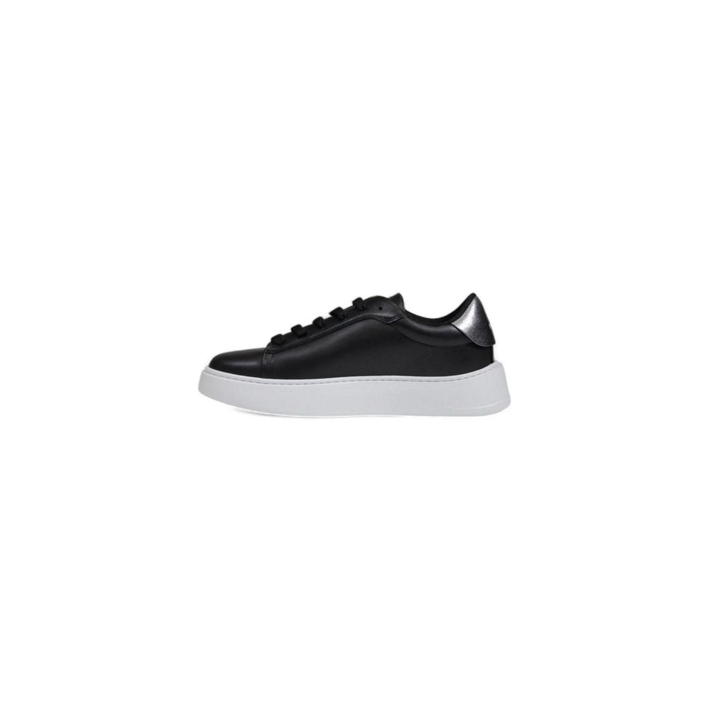 Furla Black Polyethylene Low Top Sneakers 1728,71956299936,Black,EU37/US7,EU38/US8,Furla,Low Tops - Sneakers - Shoes,New with tags,Shoes,Sneakers - Shoes,Sneakers - Women - Shoes,Women,Women - Shoes