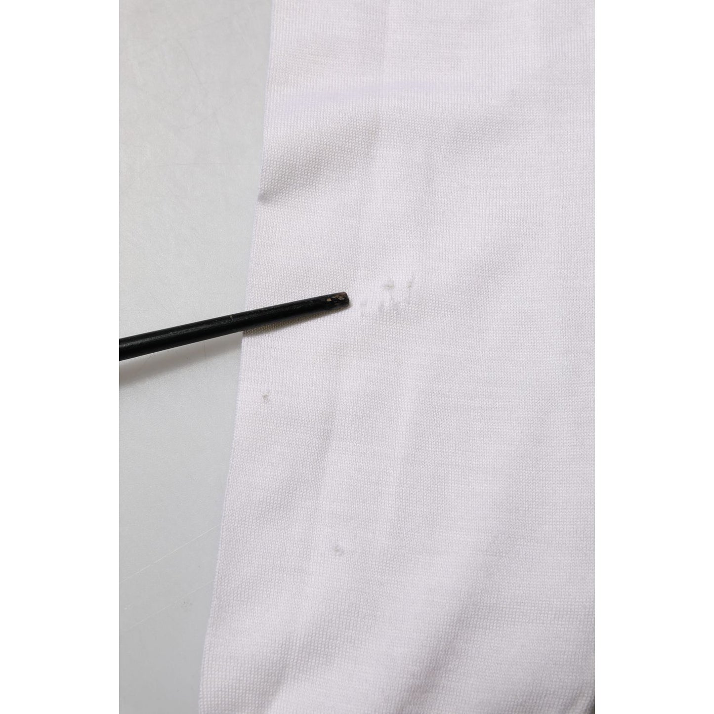 Dolce & Gabbana White Cashmere Logo V-neck Pullover Sweater